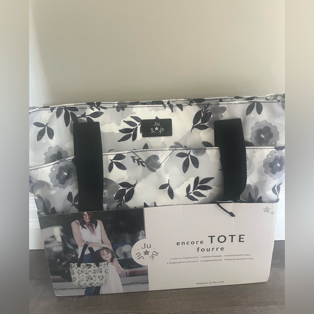 Ju-Ju-Be Encore Tote - White and Gray Floral
